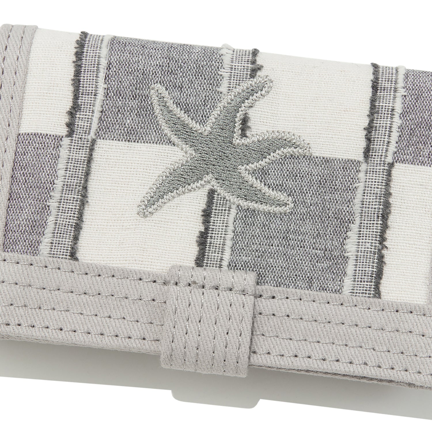 TCM check button card wallet