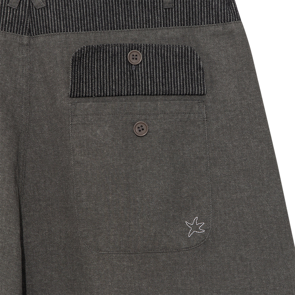 TCM pin stripe stitch half pants