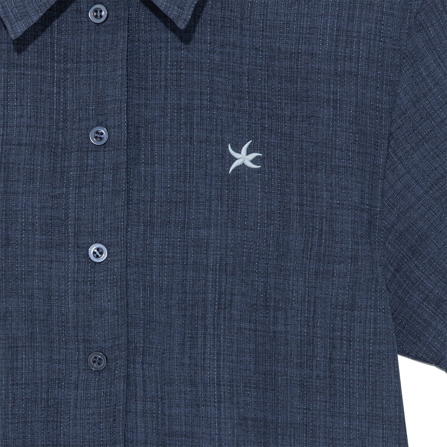 (w) TCM mini logo textured half shirt